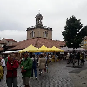 Hébergement de vacances Au Village, Mourvilles-Hautes